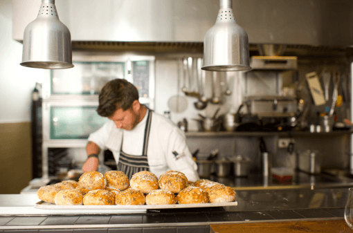 restaurant Amsterdam, uiteten Amsterdam. goed eten Amsterdam. dineren Amsterdam. oud-zuid, Vandaag vullen we de culinaire bucketlist aan met Restaurant Willems; allesbehalve another usual suspect. Ik zou het dan ook graag het best bewaarde culinaire geheim van Amsterdam willen noemen, met vele gastronomische verrassingen en een prijs-kwaliteitverhouding waar je u tegen zegt.